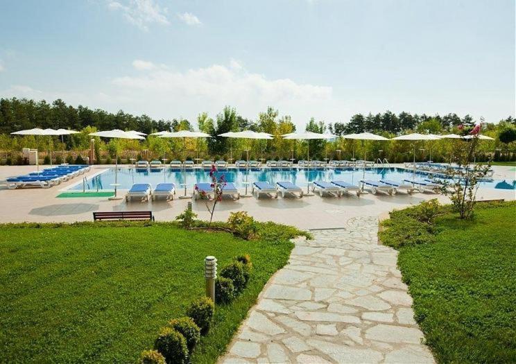 Аппартамент Pines Beach Resort Бяла Экстерьер фото